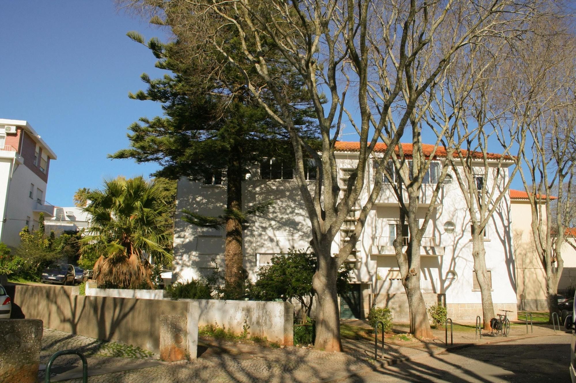 With 2 Bedrooms In Cascais, With Wonderful Sea View, Balcony Appartement *